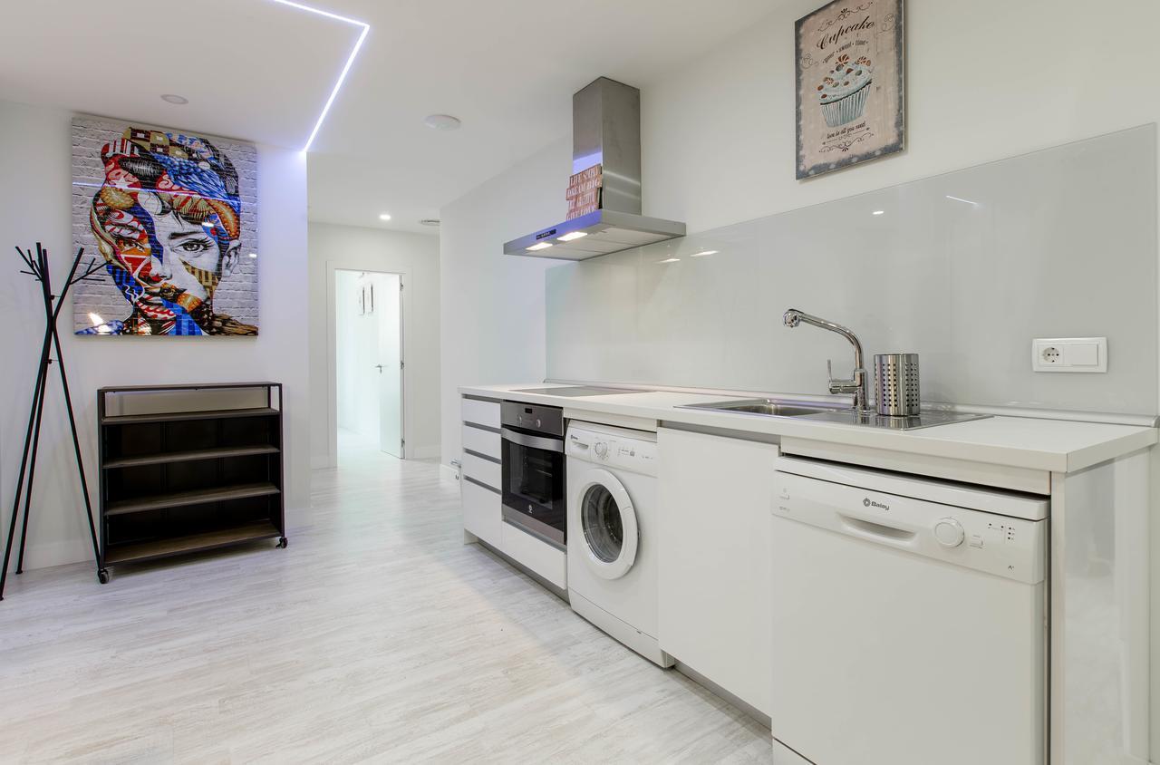 Bookinmadrid Com - Cascorro Sq 18 Pax Apartman Kültér fotó