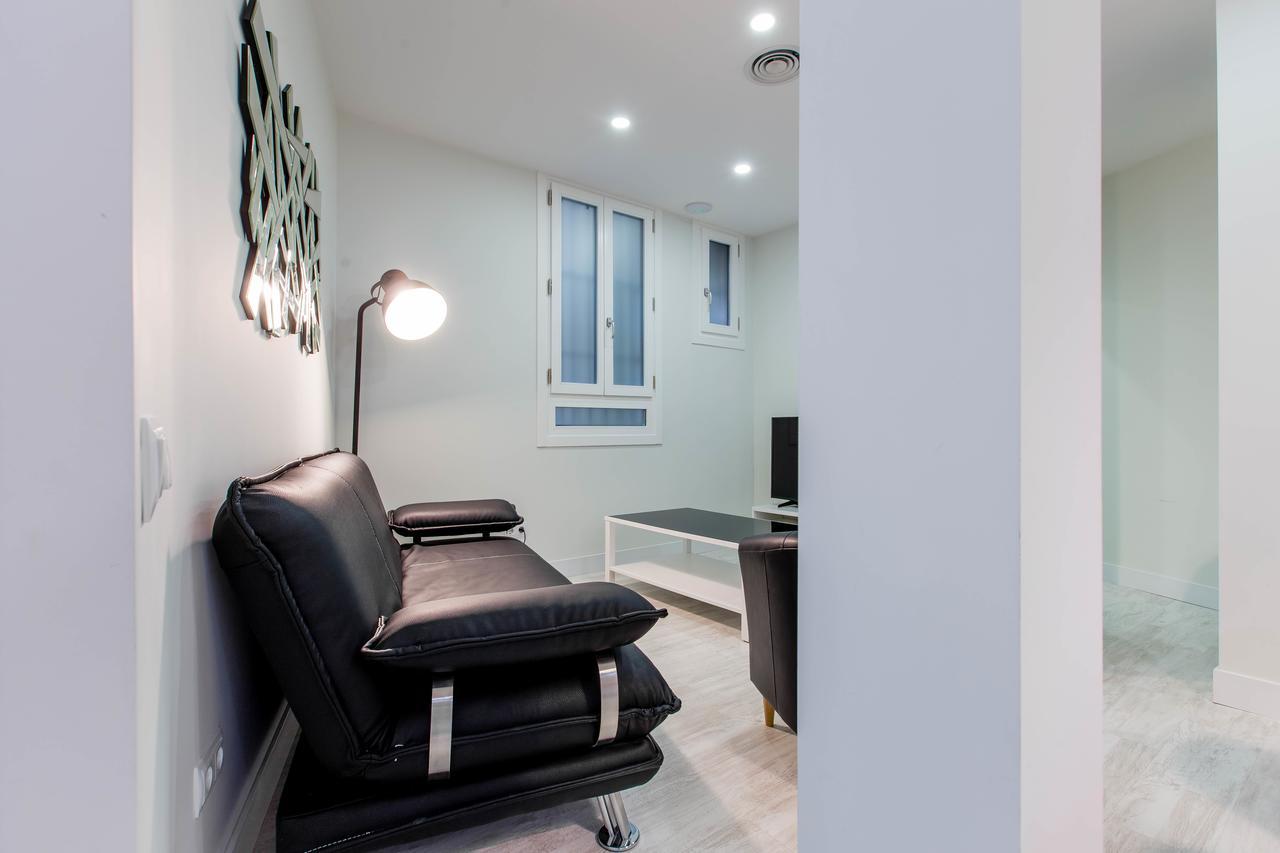 Bookinmadrid Com - Cascorro Sq 18 Pax Apartman Kültér fotó
