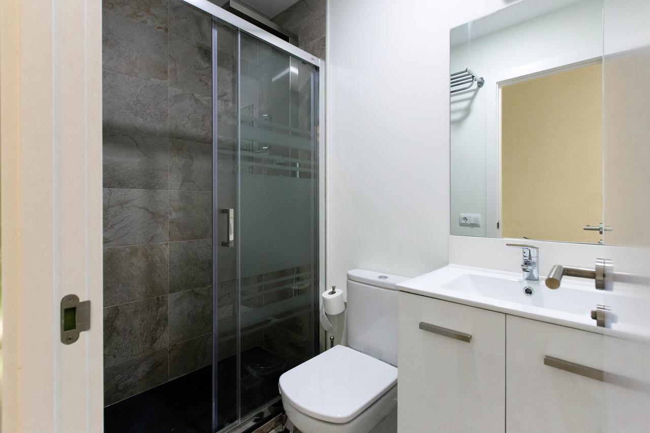 Bookinmadrid Com - Cascorro Sq 18 Pax Apartman Kültér fotó