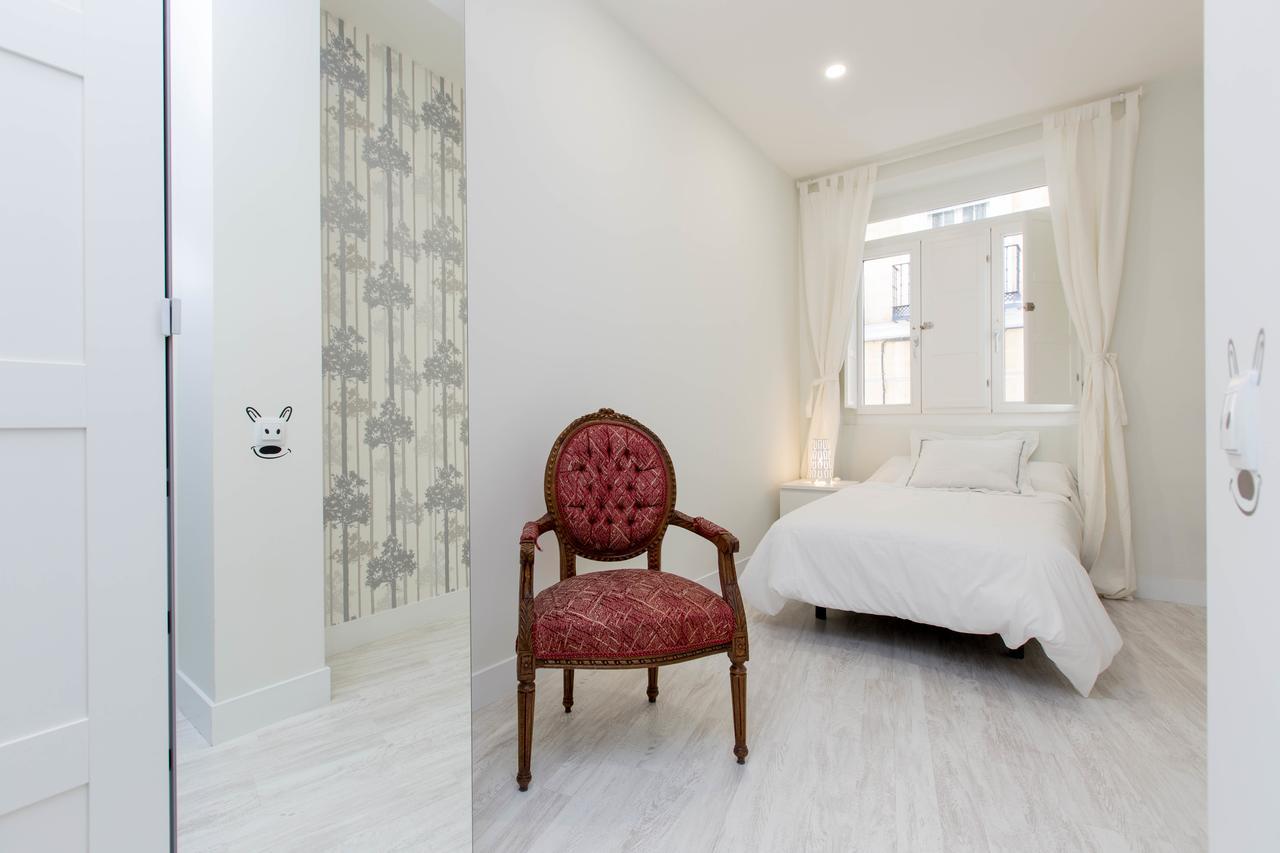 Bookinmadrid Com - Cascorro Sq 18 Pax Apartman Kültér fotó